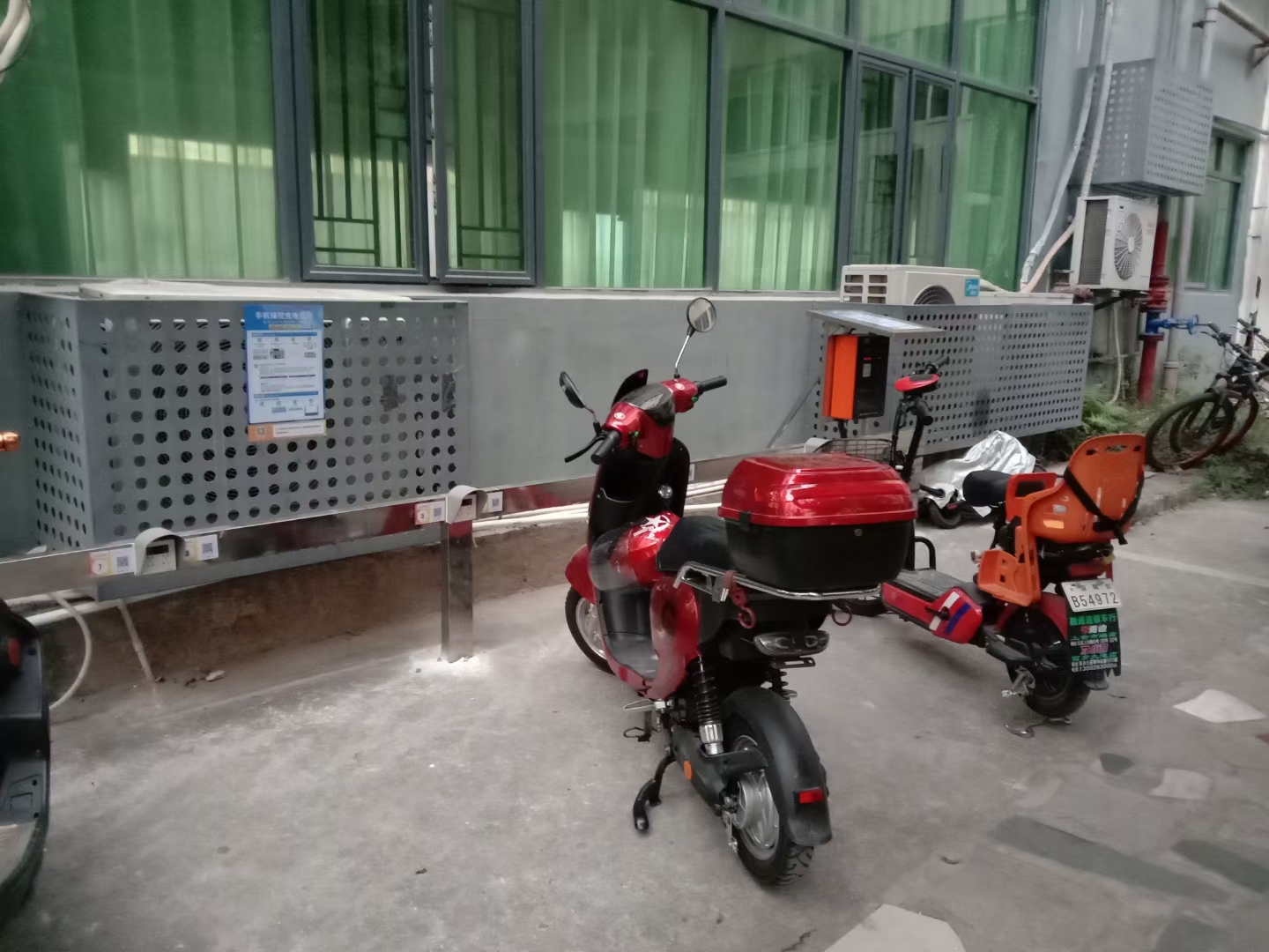 小區(qū)電動(dòng)車充電樁怎么合作？
