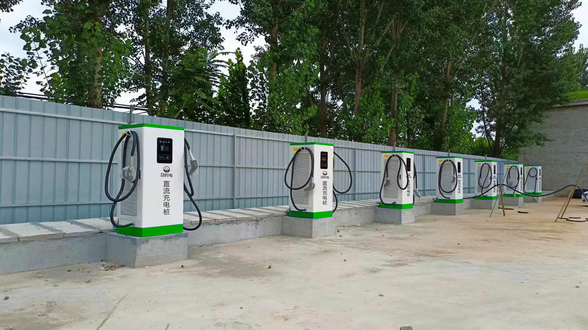 電動(dòng)車智能充電樁，及時(shí)電推出安全又可靠，讓你充電更放心