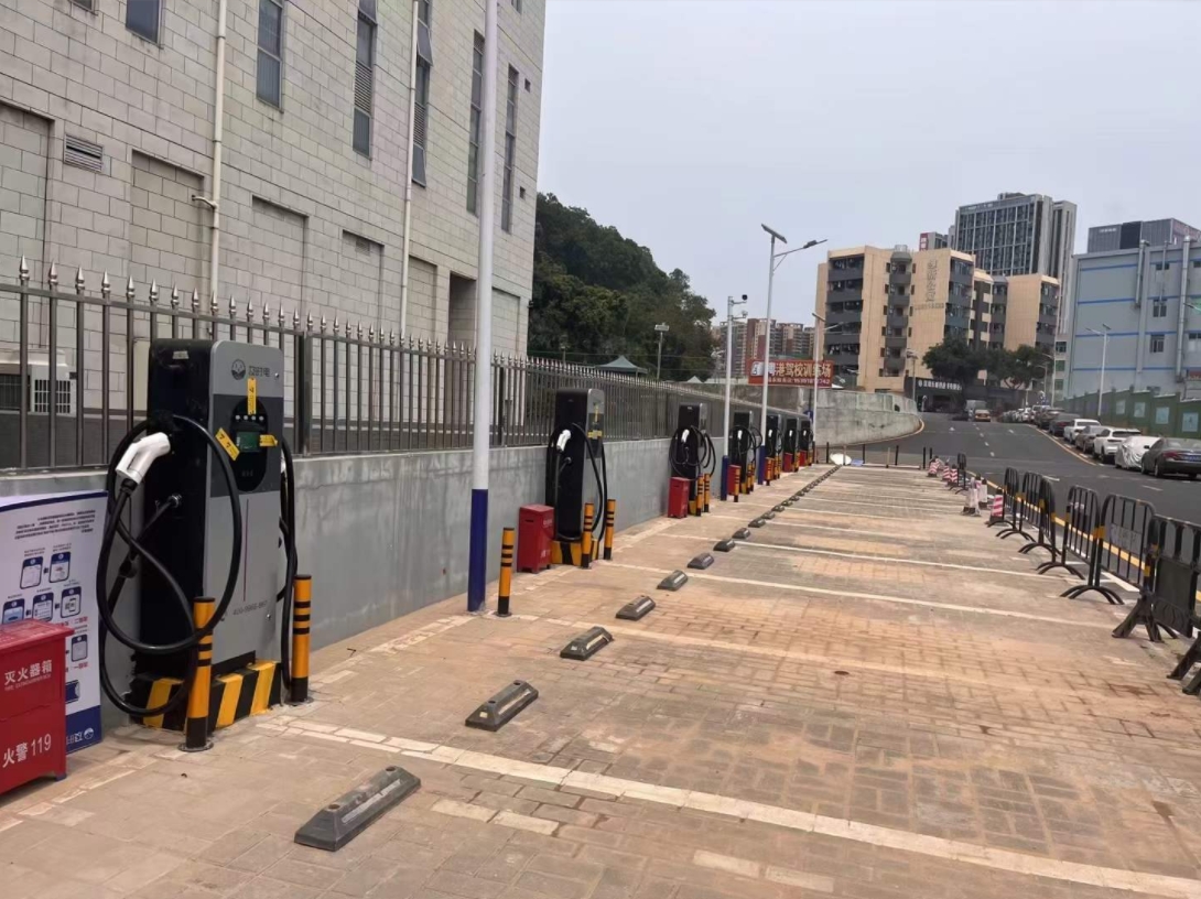 及時電液冷充電樁有哪些優(yōu)勢？